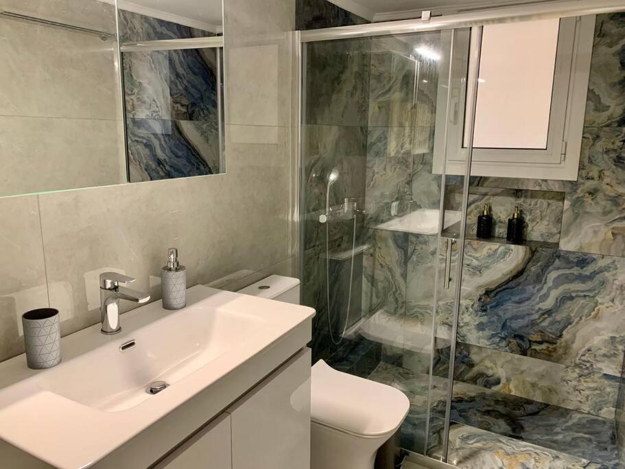 Alexa'S Downtown Apartment Афины Экстерьер фото